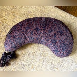 Like New! DockATot La Maman Wedge - Acorn